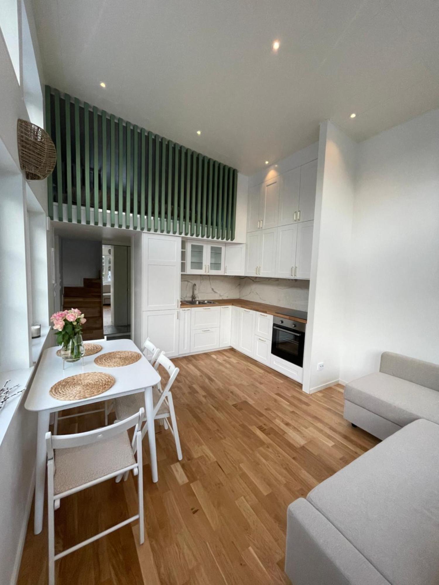 Ett Nytt Fraesch Hus Utanfoer Stockholm Naera Arlanda Holiday home *